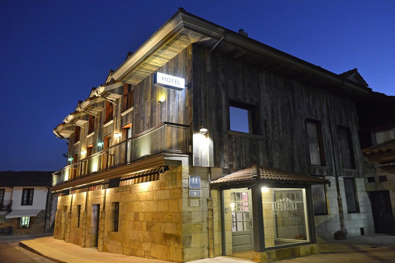 Hotel La Alfonsina Santibanez de Villacarriedo Bagian luar foto