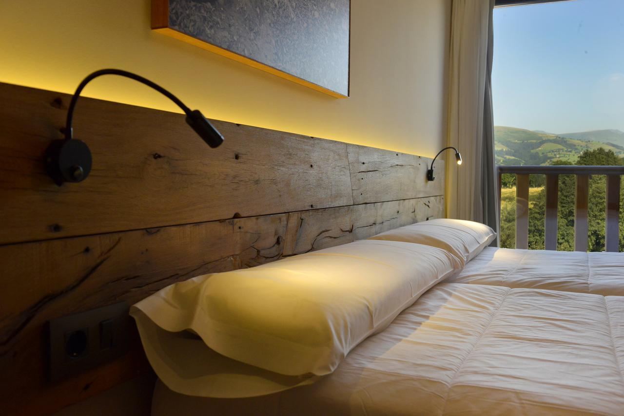 Hotel La Alfonsina Santibanez de Villacarriedo Bagian luar foto