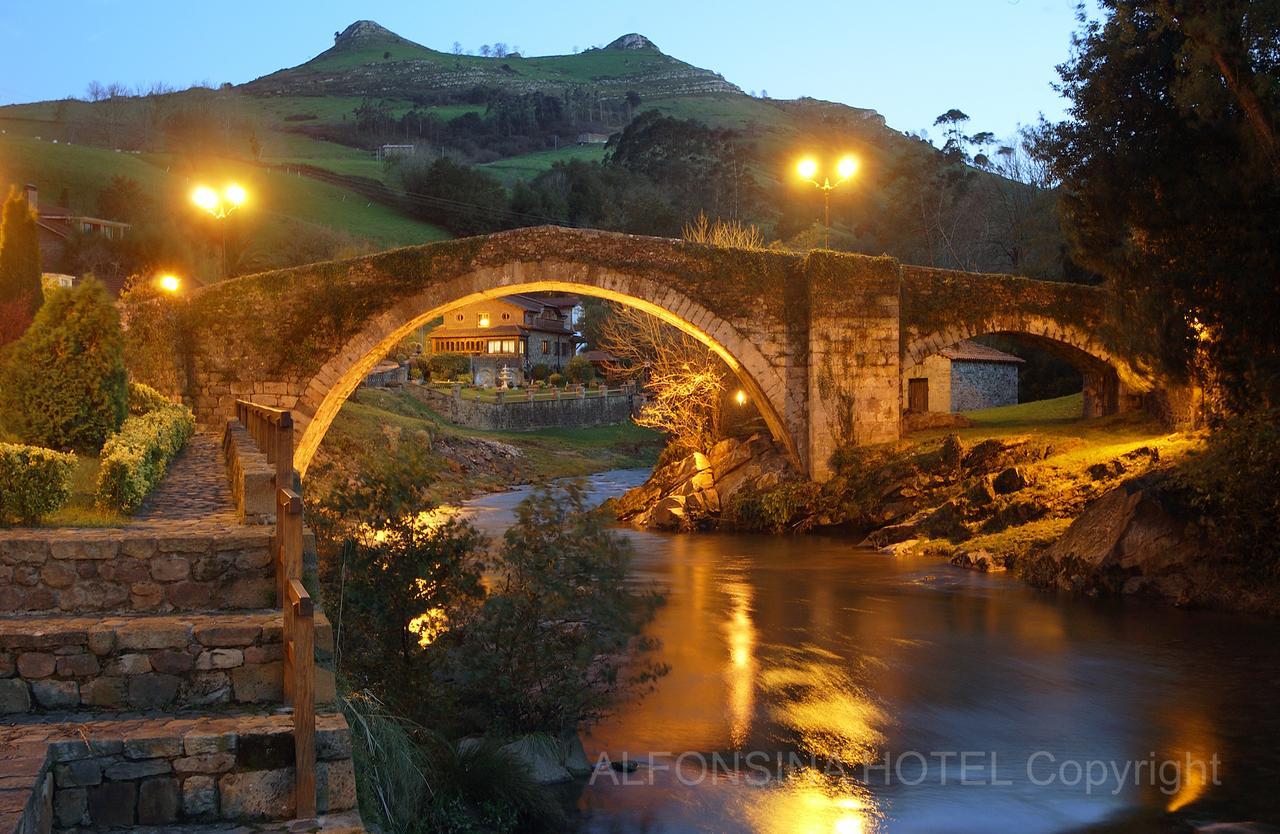 Hotel La Alfonsina Santibanez de Villacarriedo Bagian luar foto